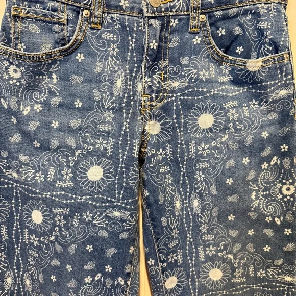 Levi's Denim Wide Leg Jeans with White Floral Boho Pattern - Picture 3 of 9